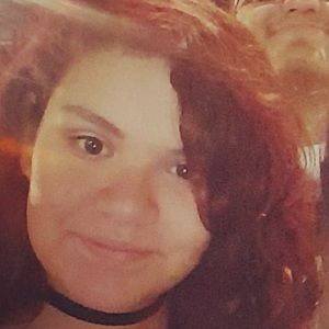 Meet your Posher, Estephanie